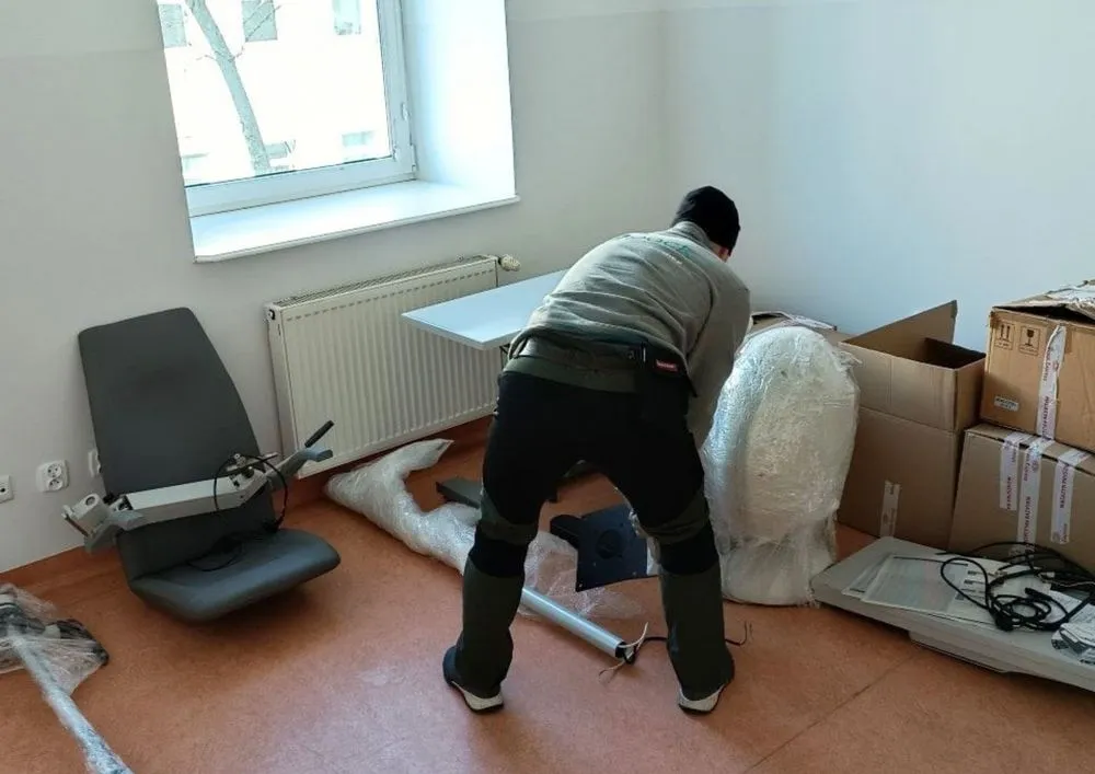 Przeprowadzka firmy w biurowcu - QPACK Przeprowadzki